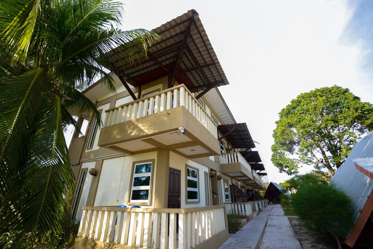Delta Chenang Resort Pantai Cenang  Extérieur photo